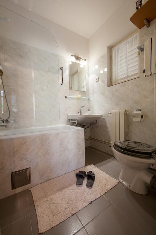 Villa Kamenica Komiža Quarto foto