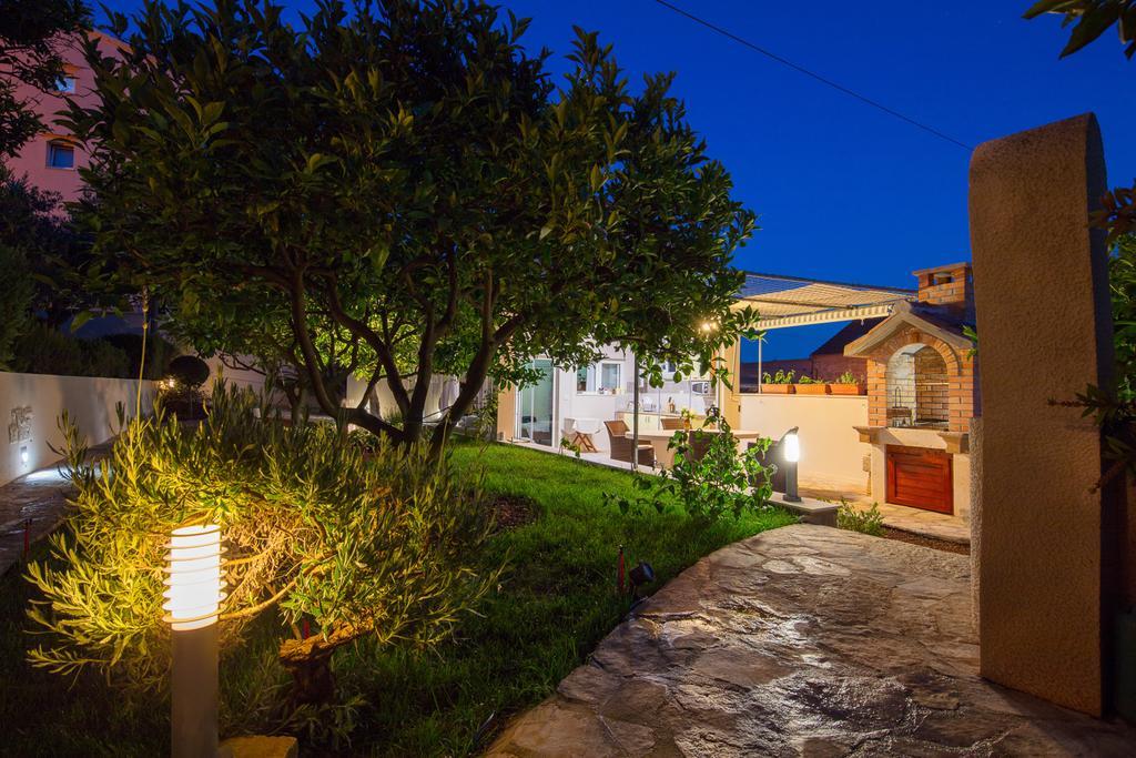 Villa Kamenica Komiža Exterior foto